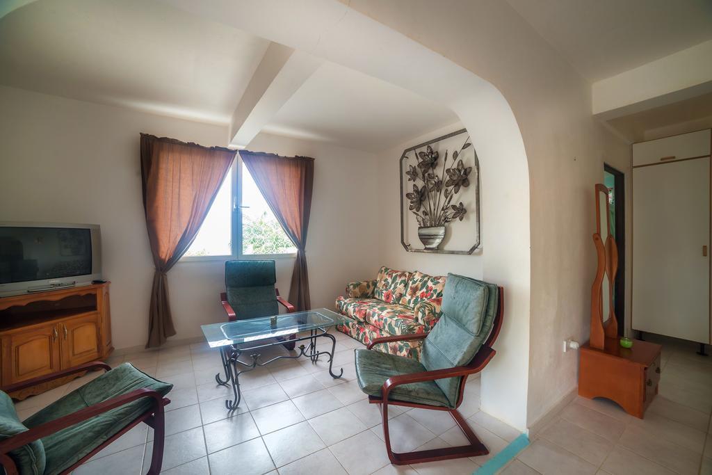 Royal Palm Holiday Apartment Mero Luaran gambar